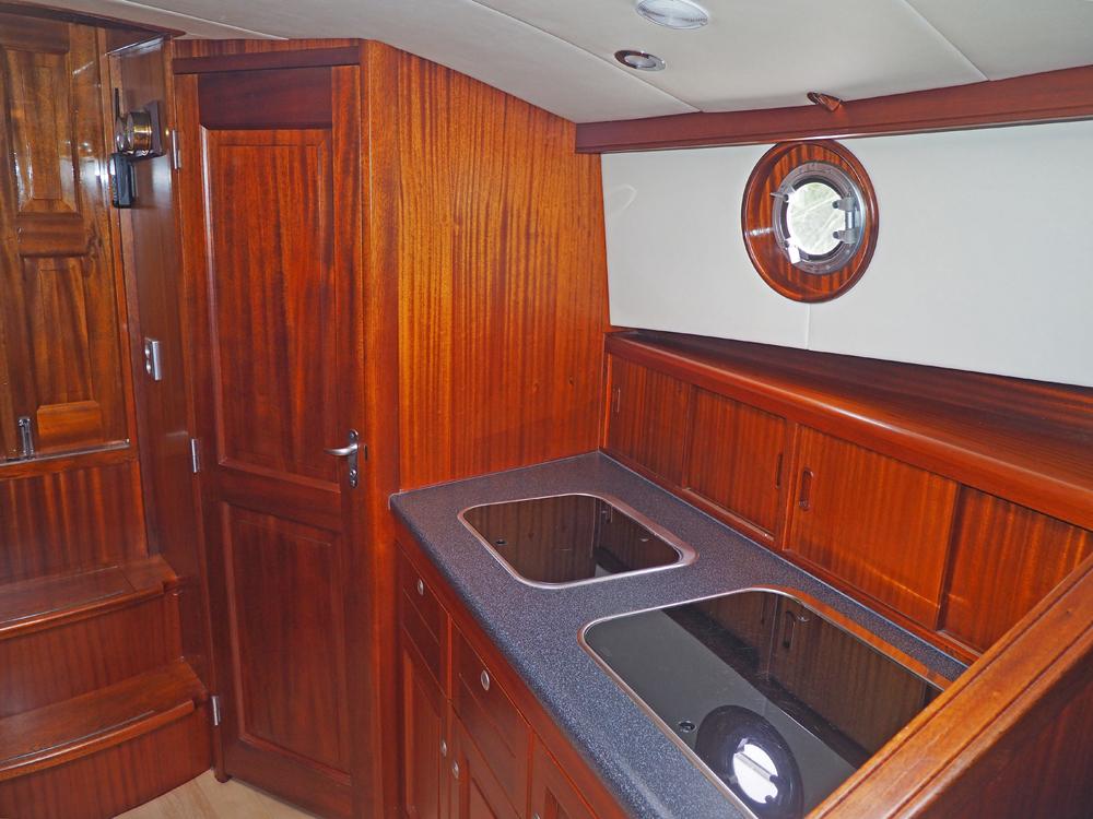 Vorschiff, Innenausstattung